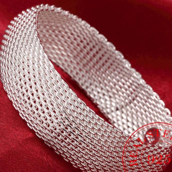 🌺 NEW Elegant 925 Silver Stamped Mesh Bracelet - Picture 2 of 6